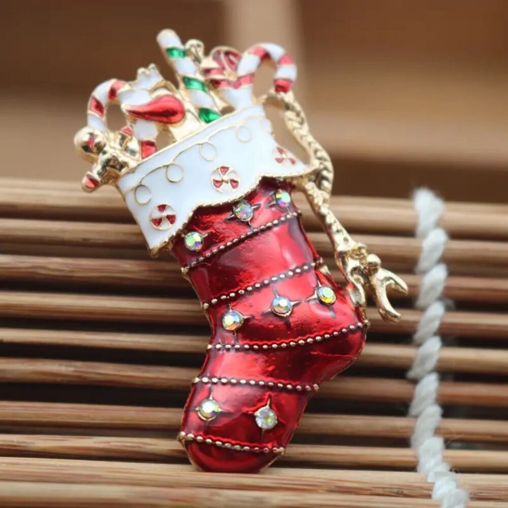 NWOT - Christmas Gift Stocking Brooch Holiday with Combo Display Case